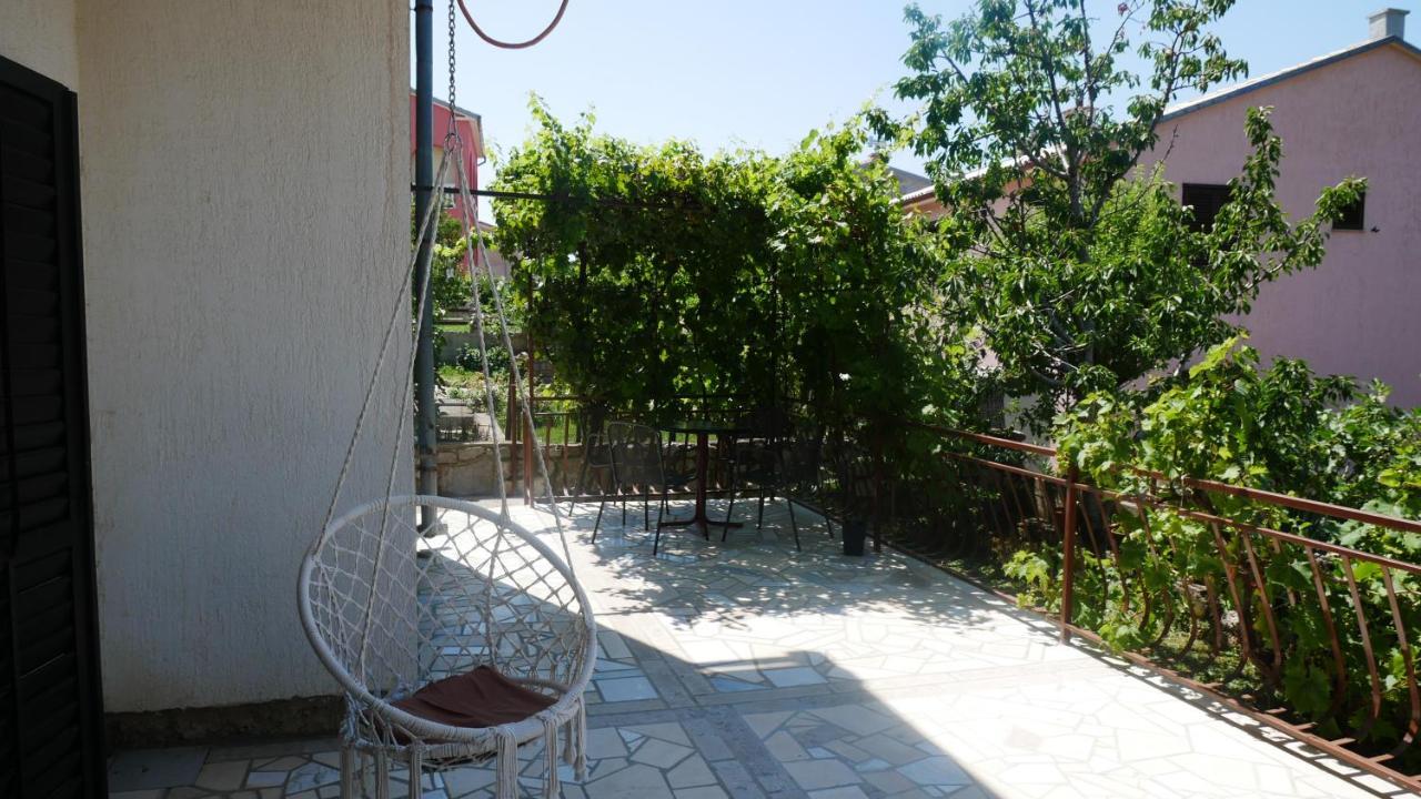 Deedee * Senj (Lika-Senj)